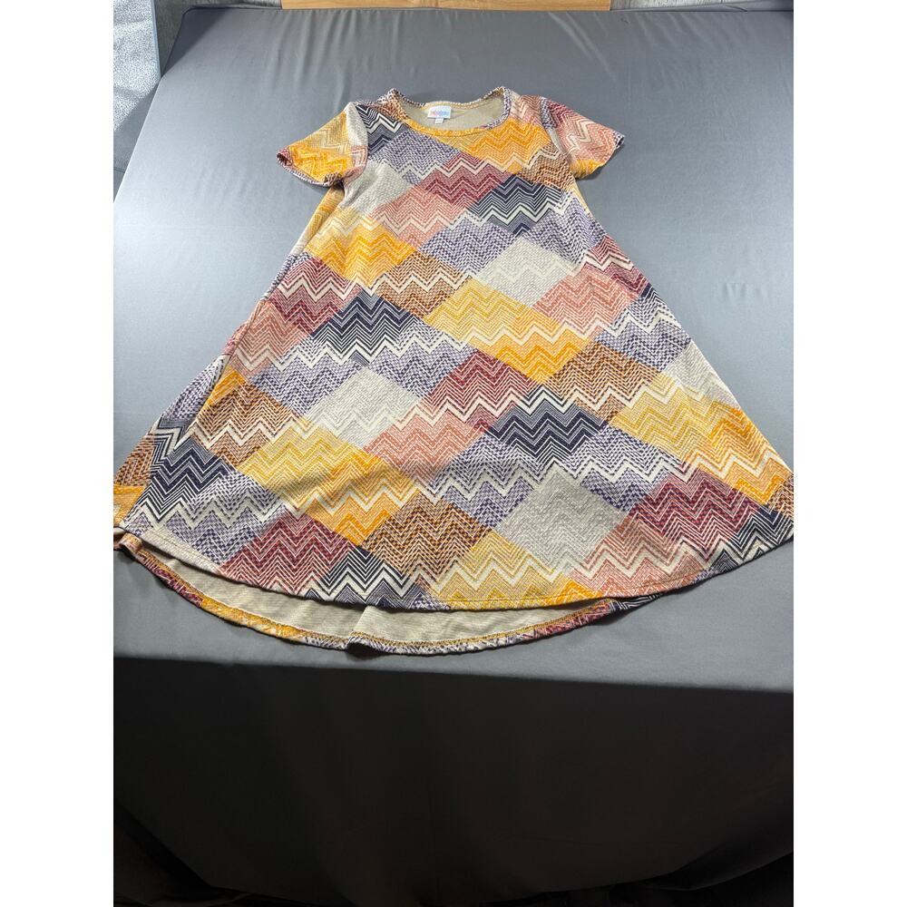 LuLaRoe Carly Dress XXS Chevron Zigzag Geometric Swing High Low